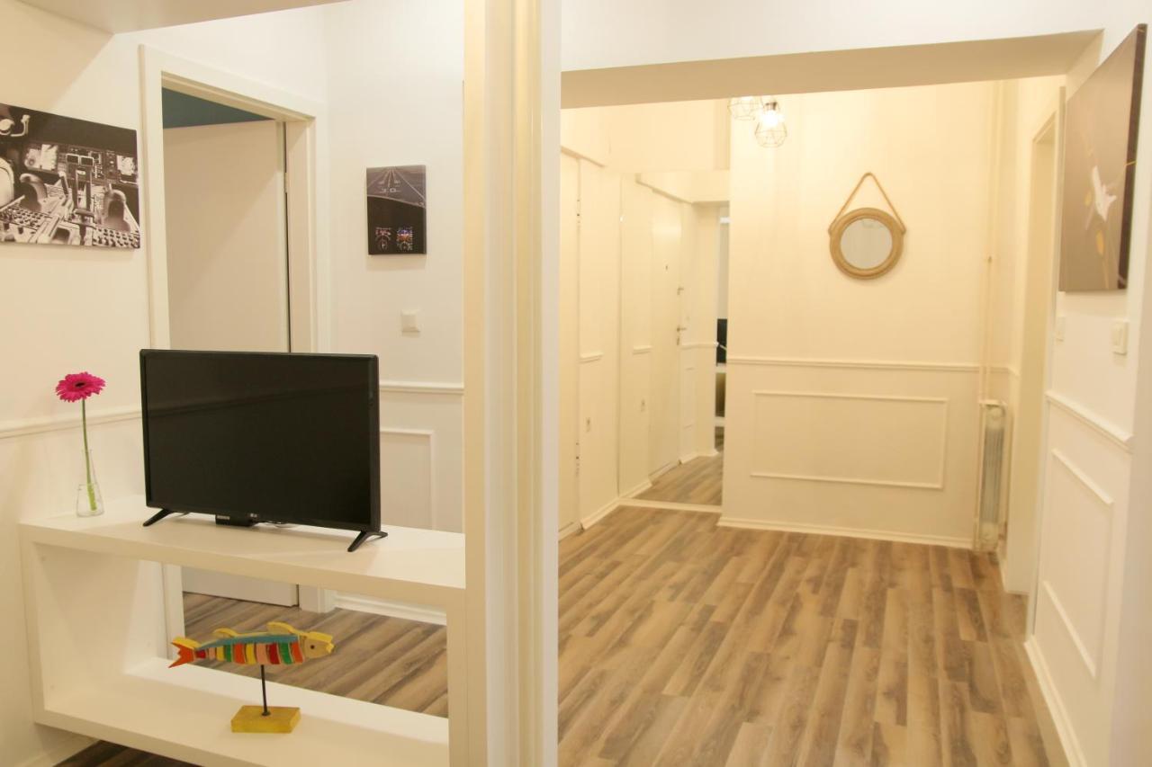 City Centre River View Apartment สโกเปีย ภายนอก รูปภาพ